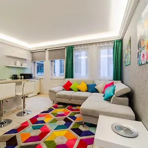https://oktogons-new-guest-house.inbudapesthotels.com