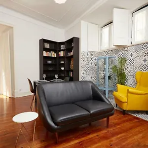 https://charming-one-bedroom-flat.hotels-lisbon-portugal.com